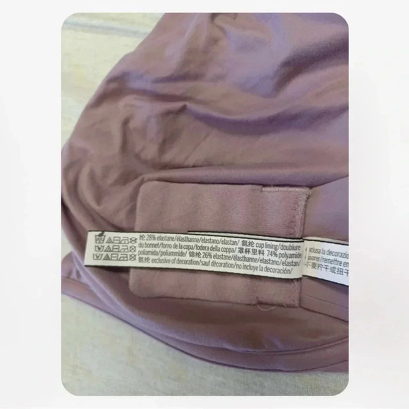 Victoria  Secret Incredible Unlined Lilac Brassiere Size 34DD - Picture 6 of 7